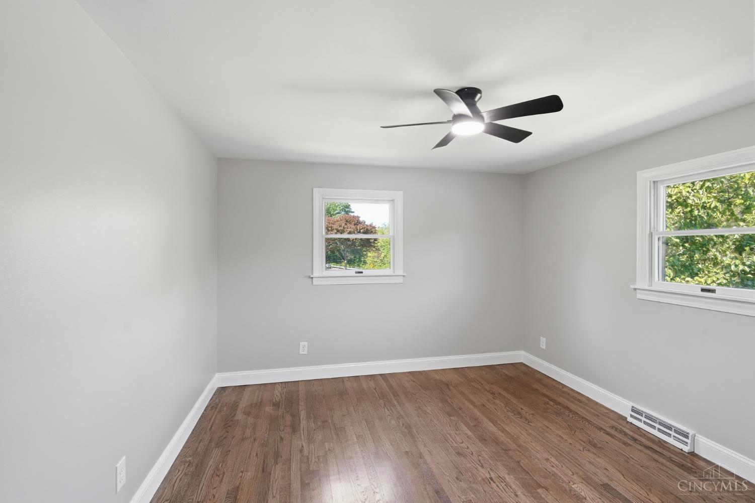 7098 Sheed Road Cincinnati, OH 45247 - Photo 17 of 28