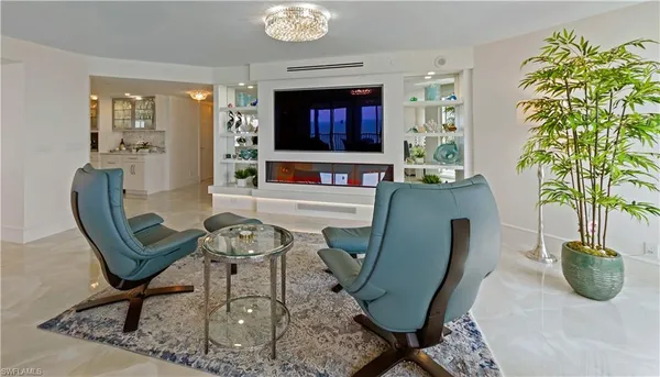 $40,000 | 8111 Bay Colony Drive, Unit 1902, Naples, FL 34108