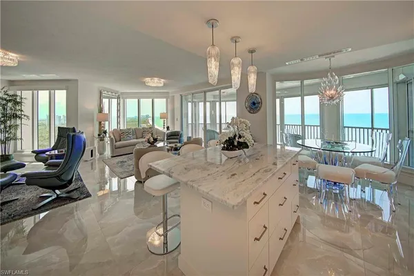 $40,000 | 8111 Bay Colony Drive, Unit 1902, Naples, FL 34108