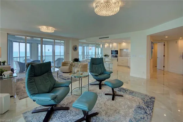 $40,000 | 8111 Bay Colony Drive, Unit 1902, Naples, FL 34108