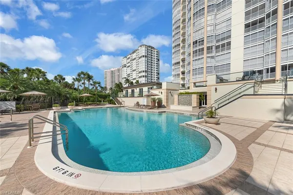 $40,000 | 8111 Bay Colony Drive, Unit 1902, Naples, FL 34108