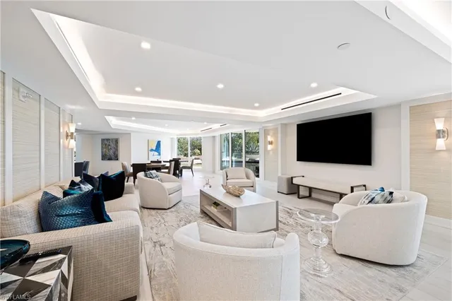 $35,000 | 8111 Bay Colony Drive, Unit 1902, Naples, FL 34108