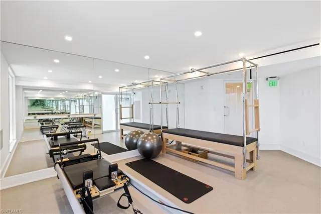 $35,000 | 8111 Bay Colony Drive, Unit 1902, Naples, FL 34108