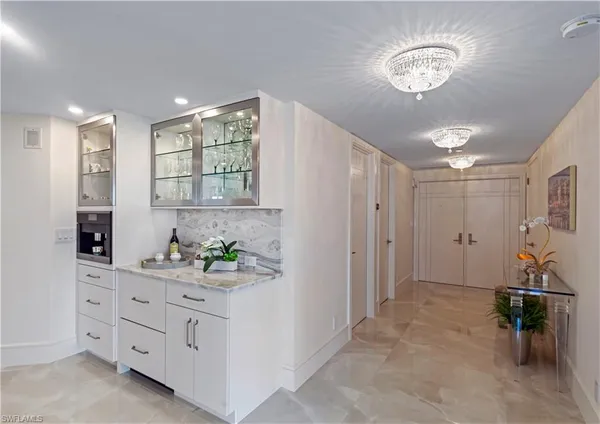 $40,000 | 8111 Bay Colony Drive, Unit 1902, Naples, FL 34108