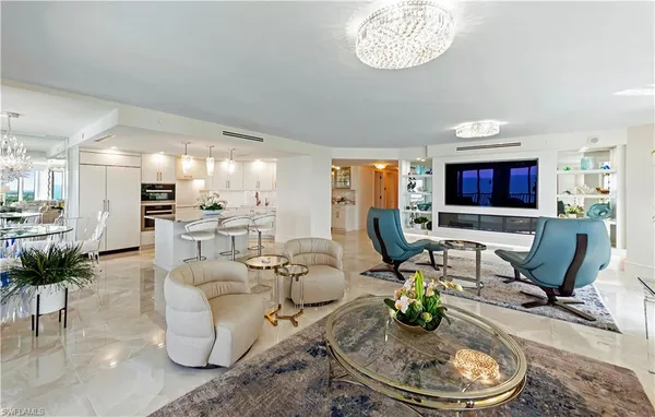 $40,000 | 8111 Bay Colony Drive, Unit 1902, Naples, FL 34108