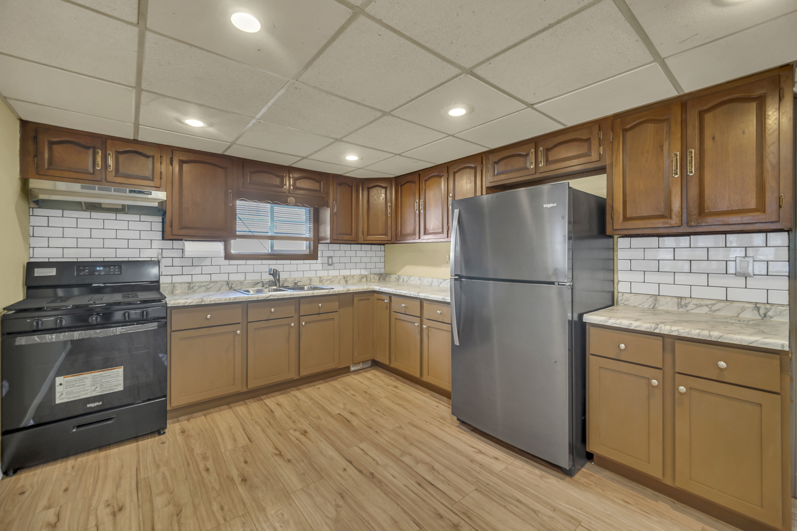18843 West Deerpath Road Grayslake, IL 60030 - Photo 7 of 35