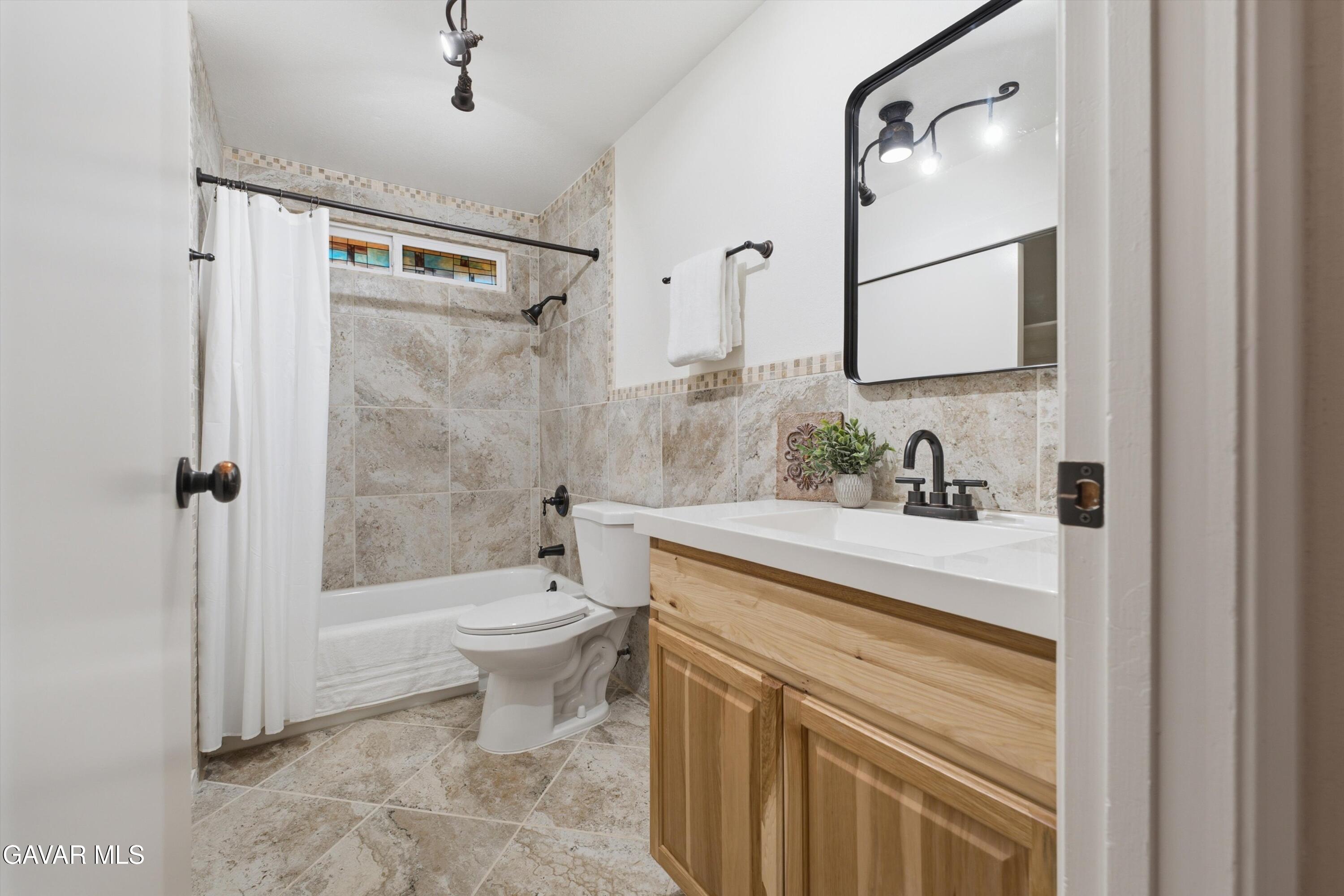 26720 Sutter Court Tehachapi, CA 93561 - Photo 14 of 36 13-JYP09623