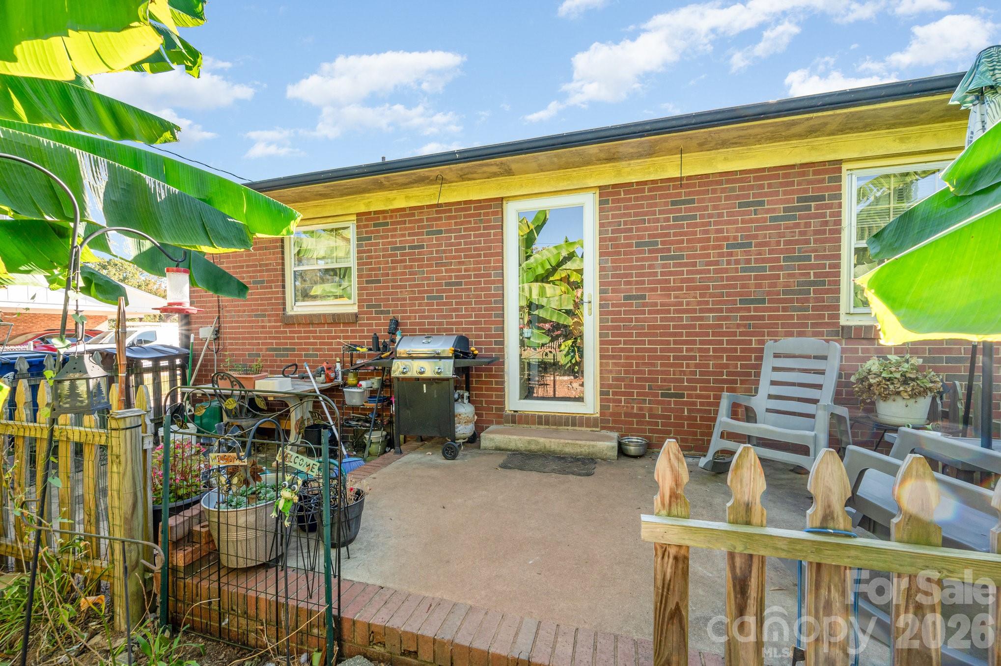 2415 Heavner Road Lincolnton, NC 28092 - Photo 15 of 21 a backyard of a house with seating space