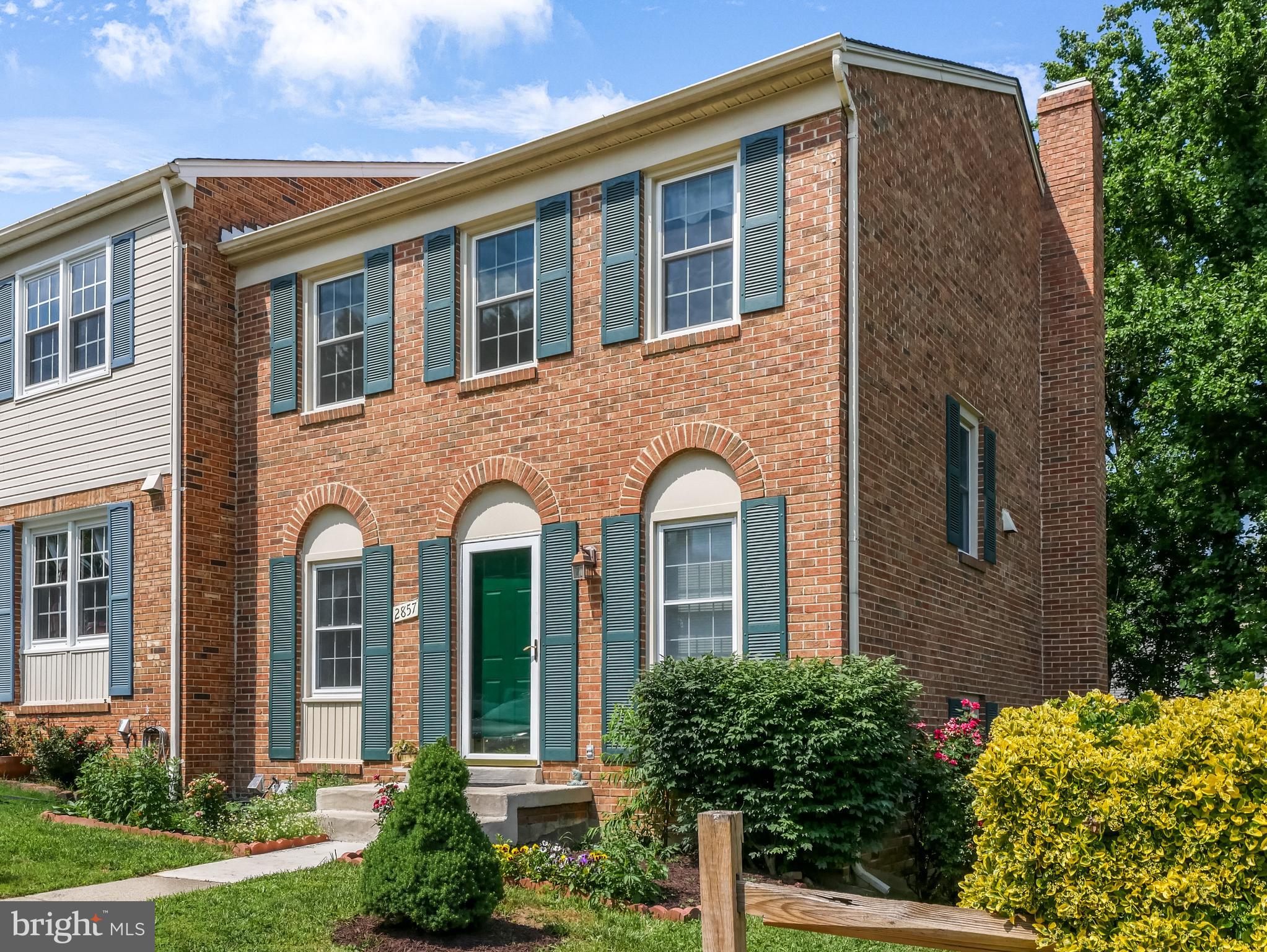 2857 Seminole Road Woodbridge, VA 22192 - Photo 1 of 43 Welcome home to 2857 Seminole Rd! **END UNIT**