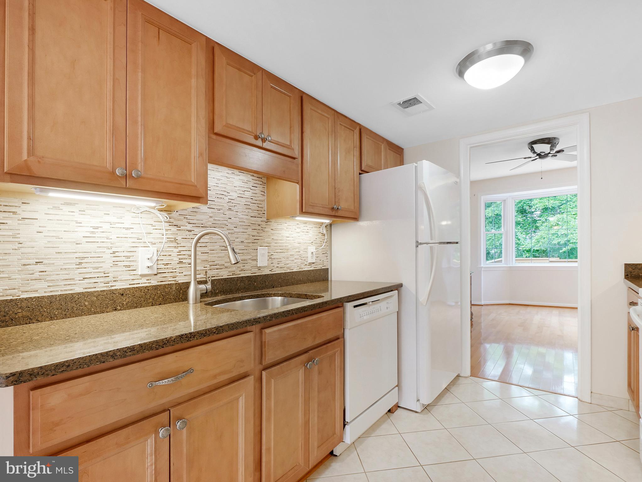 2857 Seminole Road Woodbridge, VA 22192 - Photo 13 of 43 Kitchen