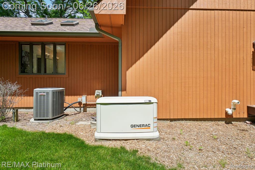 6100 Oak Valley Road Brighton, MI 48116 - Photo 31 of 47