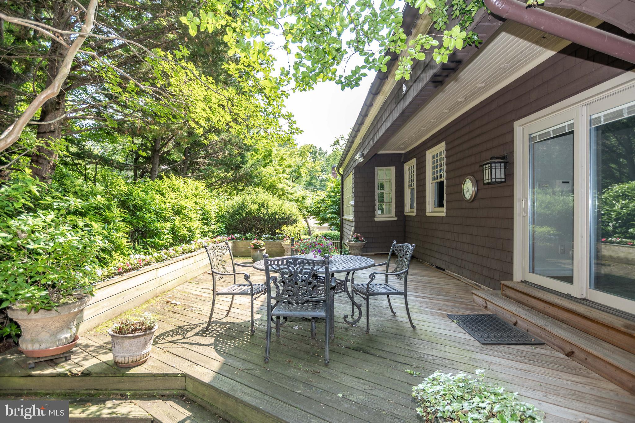 403 Club Road Baltimore, MD 21210 - Photo 66 of 72 Rear deck