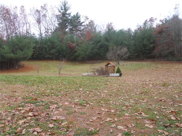 217 Old Webster Road Oxford, MA 01540 - Photo 3 of 10 Gallery Image 3