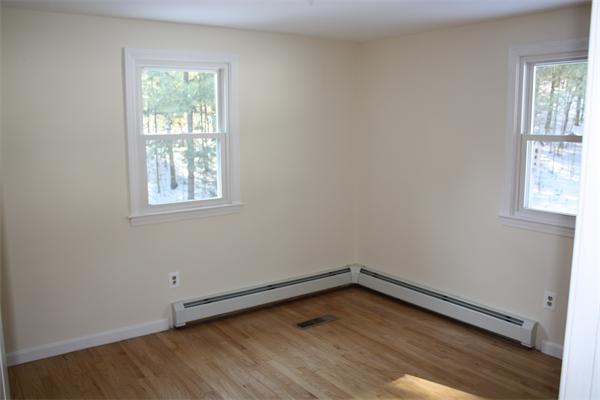 217 Old Webster Road Oxford, MA 01540 - Photo 9 of 10 Gallery Image 9
