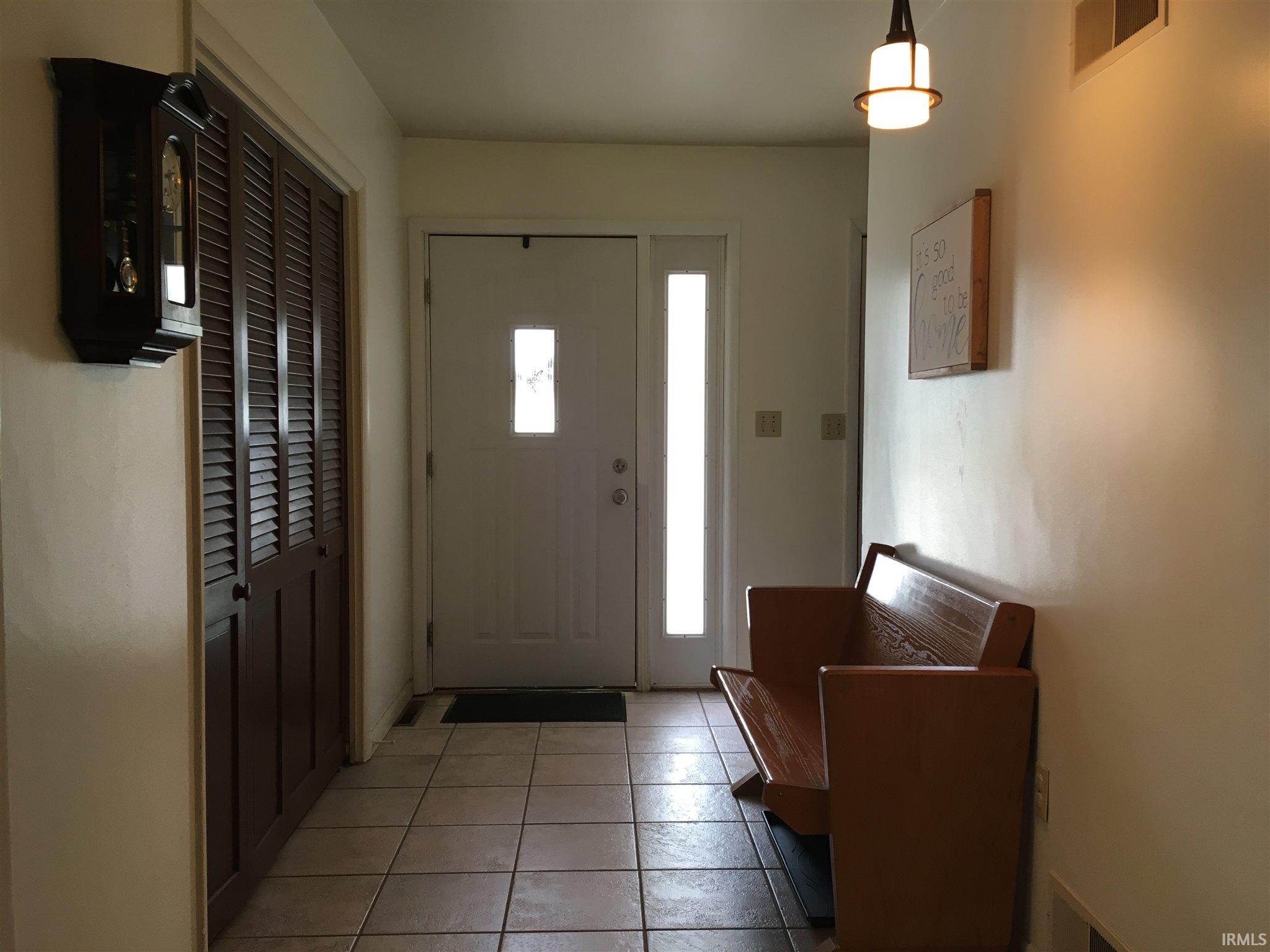 215 Carter Road Goshen, IN 46526 - Photo 2 of 35 Gallery Image 2