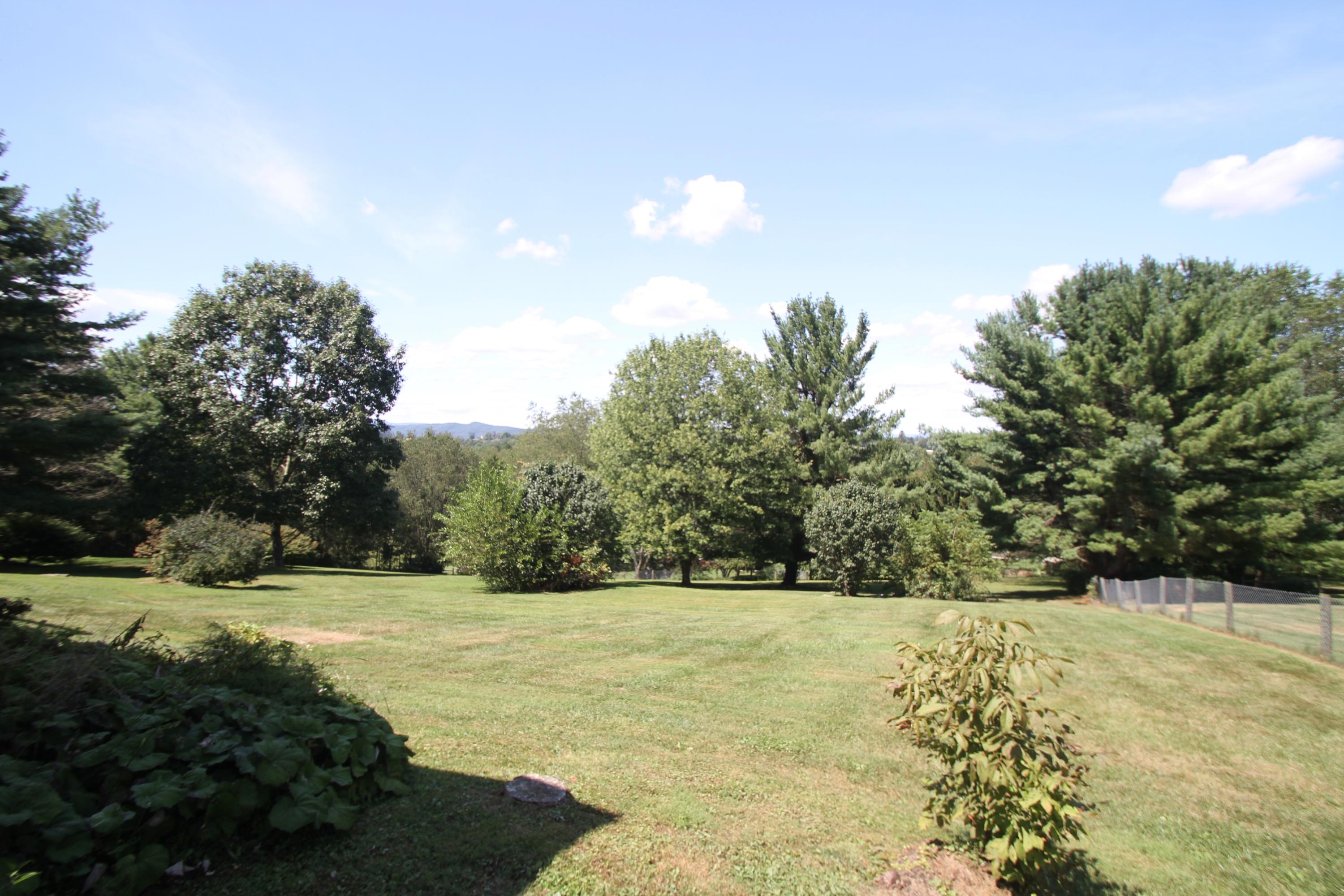 344 Farm Road Lewisburg, WV 24901 - Photo 41 of 45 Gallery Image 41