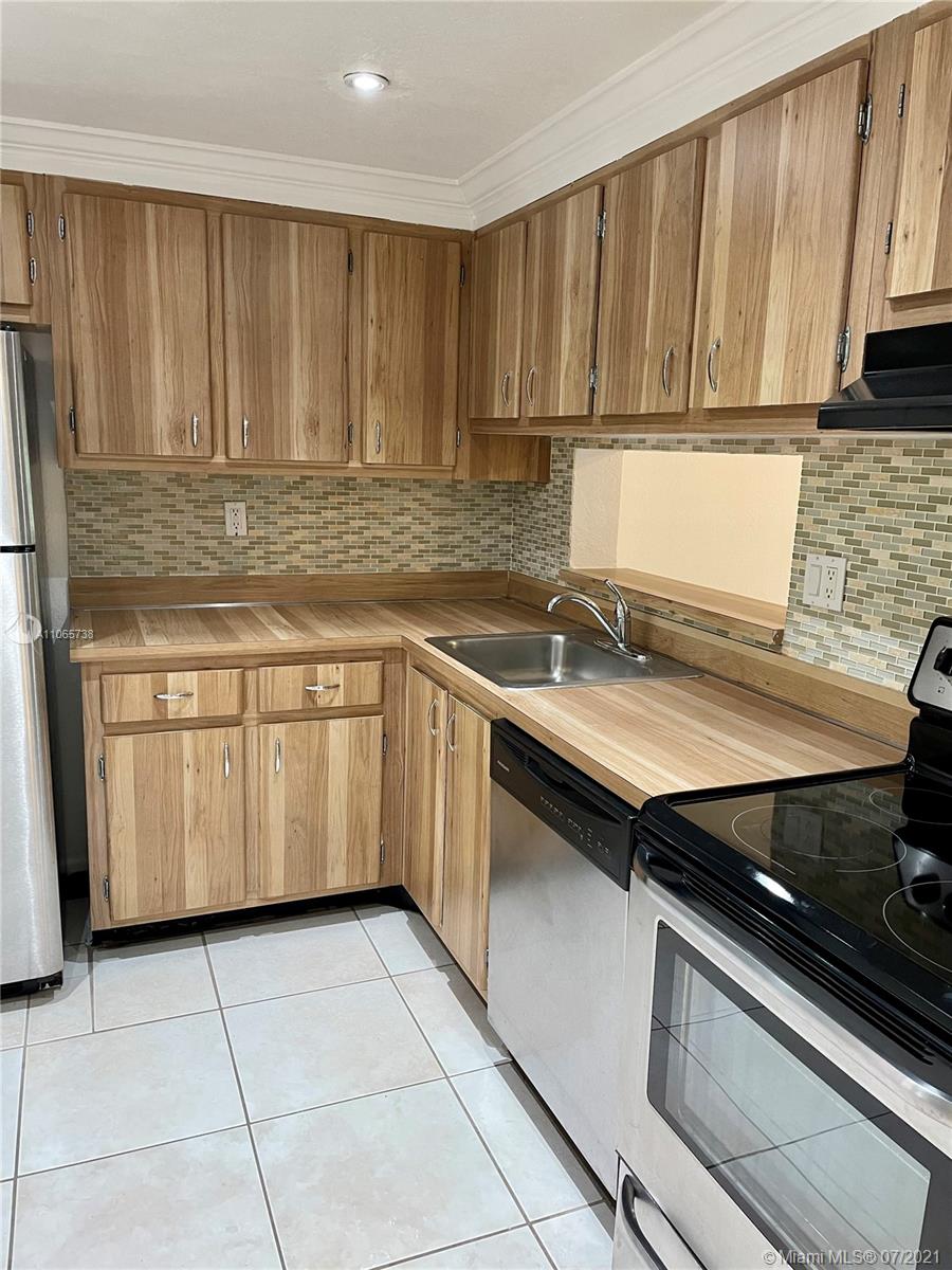 8520 Southwest 133rd Avenue Road, Unit 309 Miami, FL 33183 - Photo 4 of 23