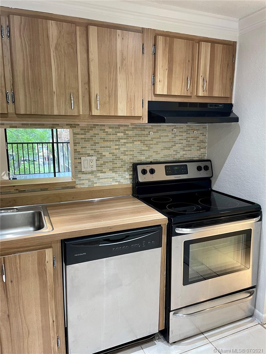 8520 Southwest 133rd Avenue Road, Unit 309 Miami, FL 33183 - Photo 5 of 23