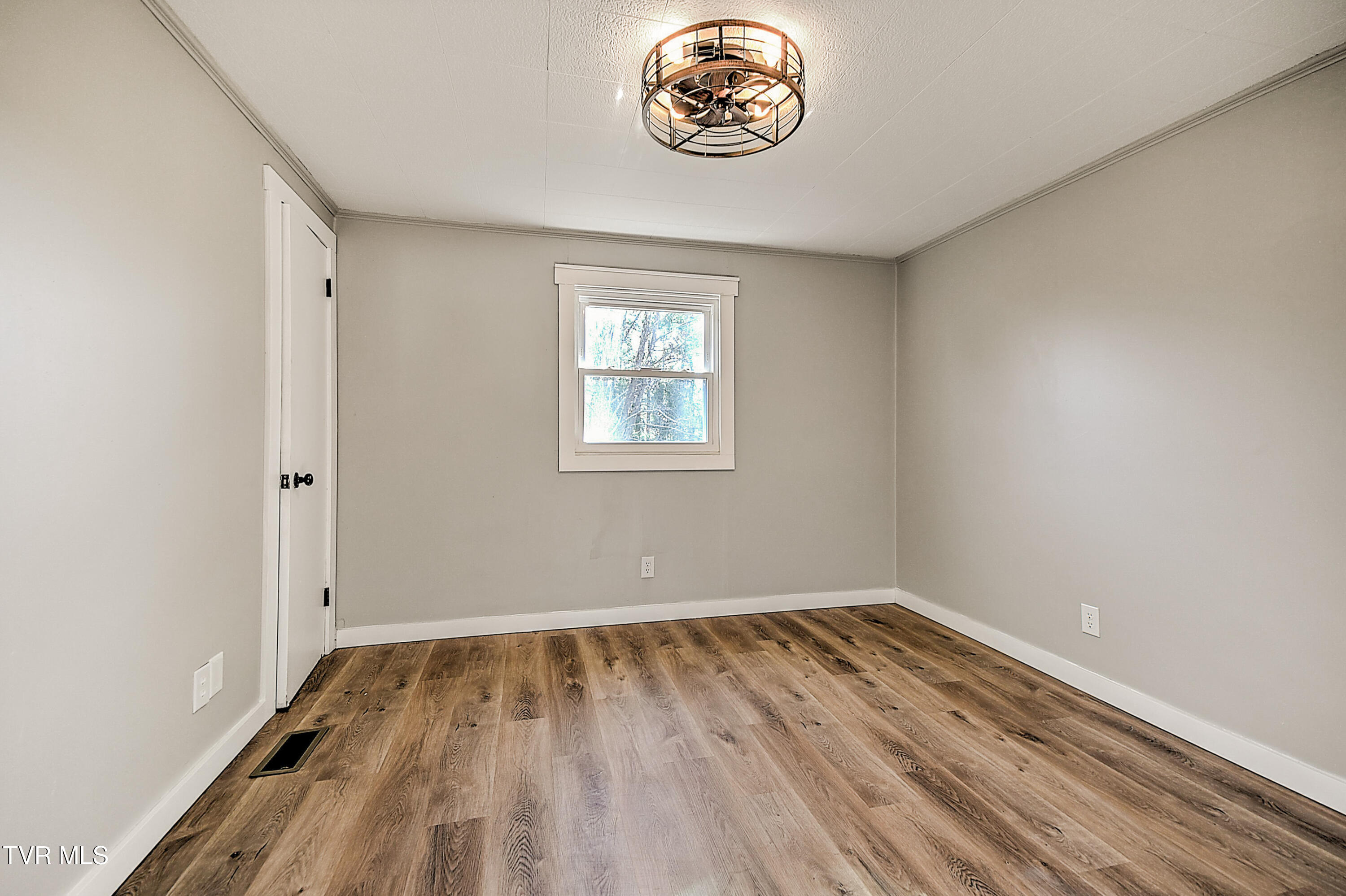 326 Walnut Trail Bristol, TN 37620 - Photo 20 of 42 326 Walnut Trail CP-20