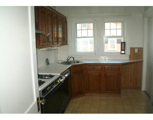 72-74 Cottage Park Road Winthrop, MA 02152 - Photo 4 of 17 Gallery Image 4