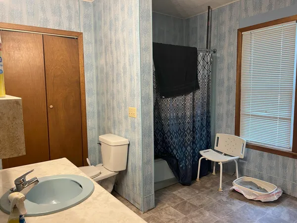 $97,000 | 129 South Main Street, Sherburn, MN 56171