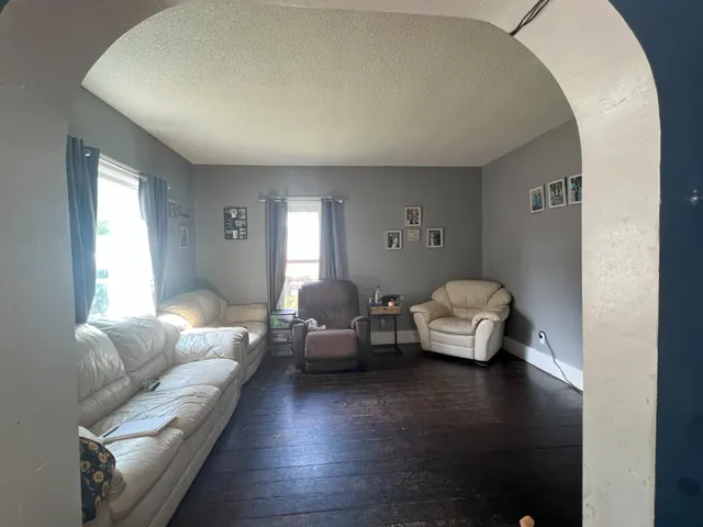 $97,000 | 129 South Main Street, Sherburn, MN 56171