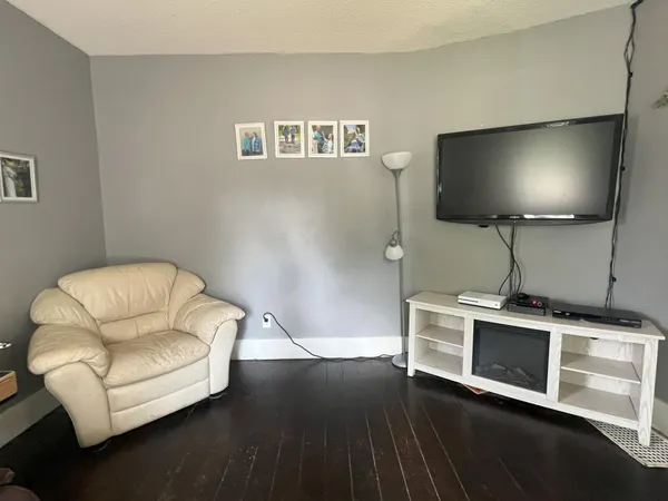 $97,000 | 129 South Main Street, Sherburn, MN 56171