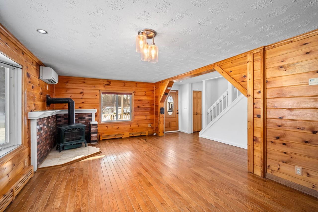 29 Benton Road Hooksett, NH 03106 - Photo 12 of 22 Gallery Image 12