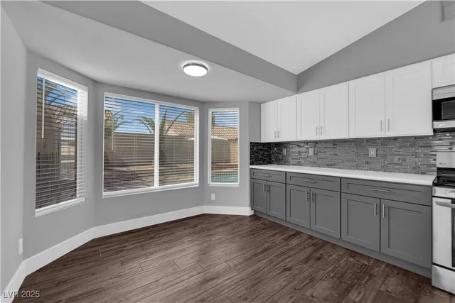 $520,000 | 717 Triple Crown Street, Henderson, NV 89015