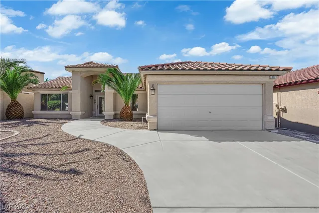 $520,000 | 717 Triple Crown Street, Henderson, NV 89015