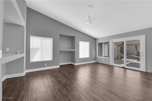 $520,000 | 717 Triple Crown Street, Henderson, NV 89015