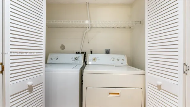 $2,300 | 7554 Stirling Road, Unit 103, Davie, FL 33024