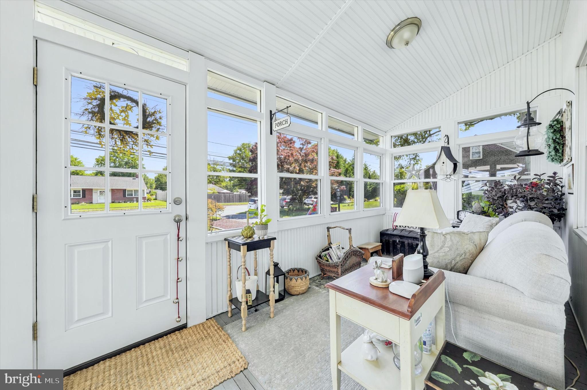 504 Harvey Road Claymont, DE 19703 - Photo 8 of 56 Enclosed Front Porch