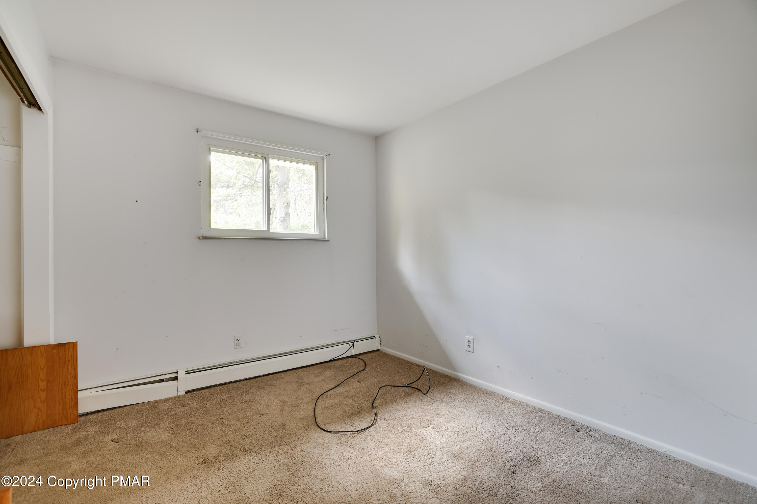 8139 Oak Ridge Lane Cresco, PA 18326 - Photo 18 of 40 RBR59995