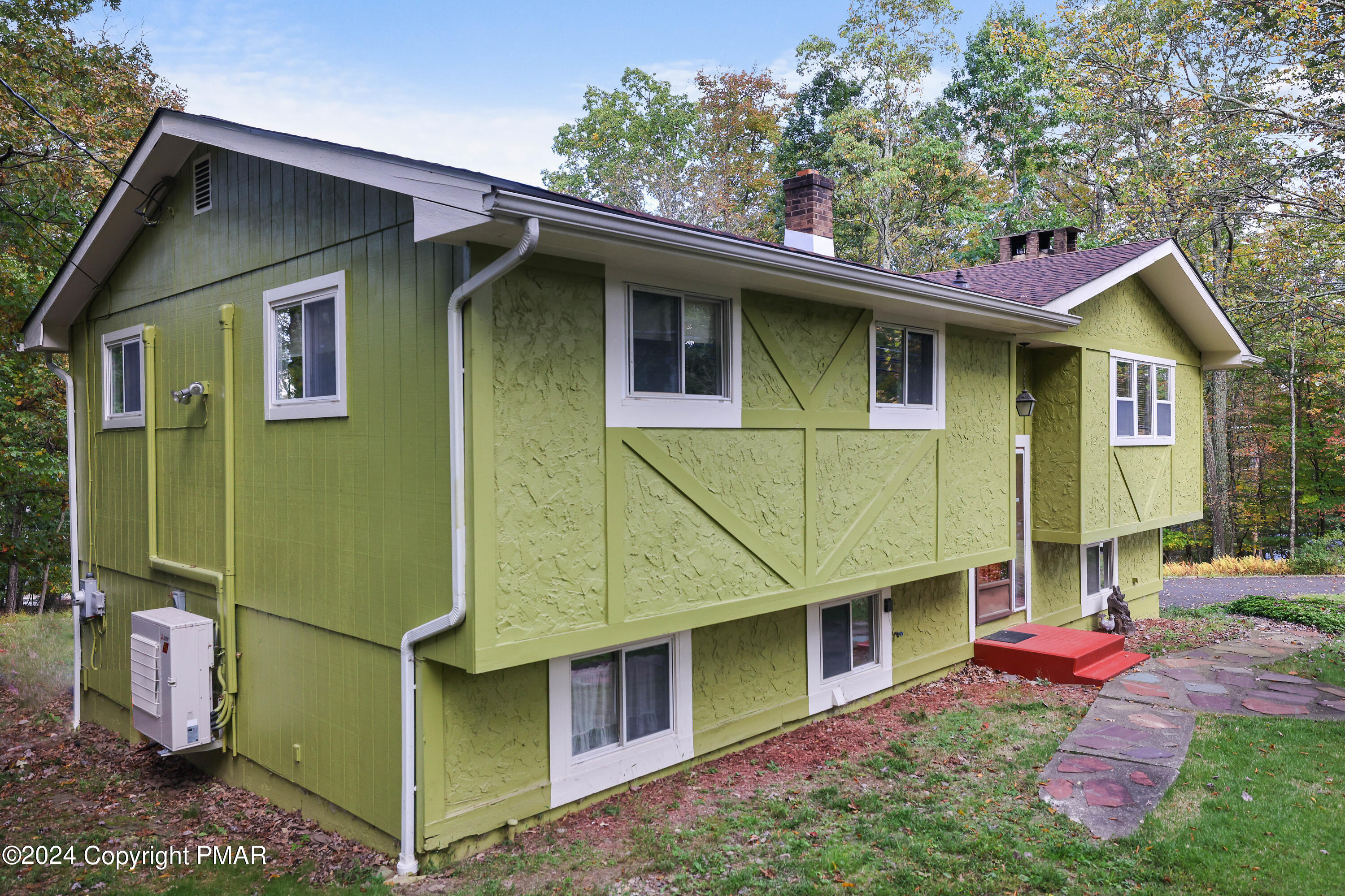 8139 Oak Ridge Lane Cresco, PA 18326 - Photo 32 of 40 RBR50099