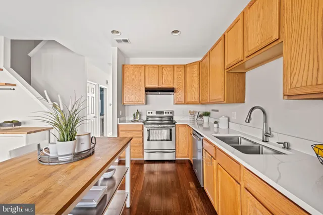 $595,000 | 8469 Byers Drive, Alexandria, VA 22309