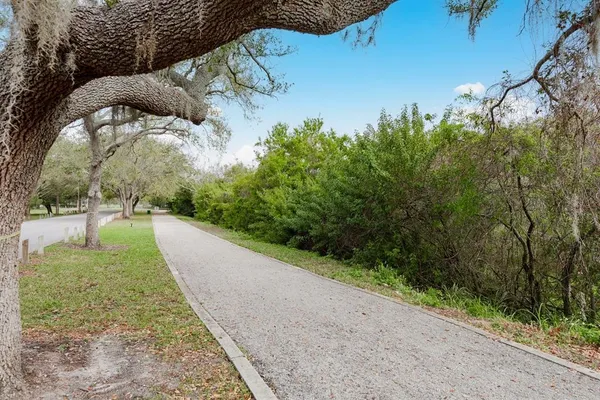 $1,900 | 1602 Brigadoon Drive, Clearwater, FL 33759