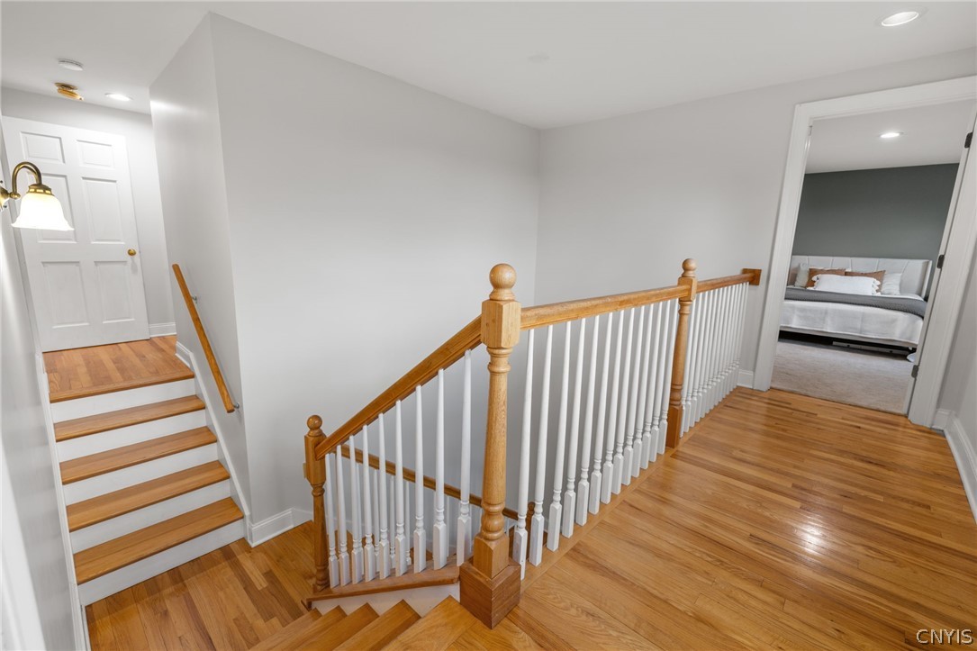 2971 Amber Road Marcellus, NY 13110 - Photo 25 of 50 Second-story landing
