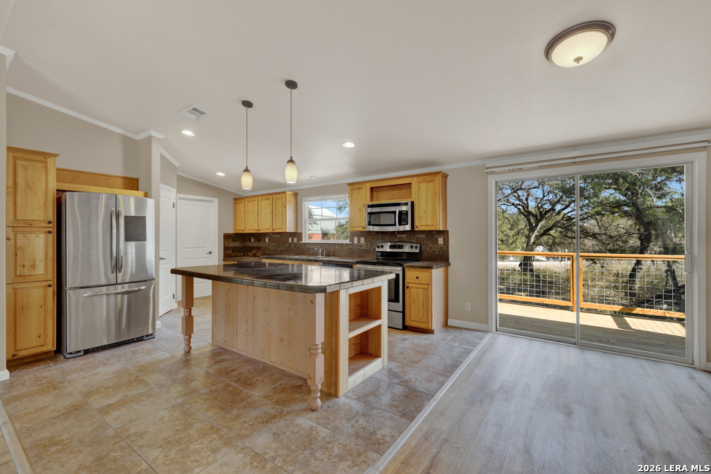 741 Fairway Drive Spring Branch, TX 78070 - Photo 15 of 39