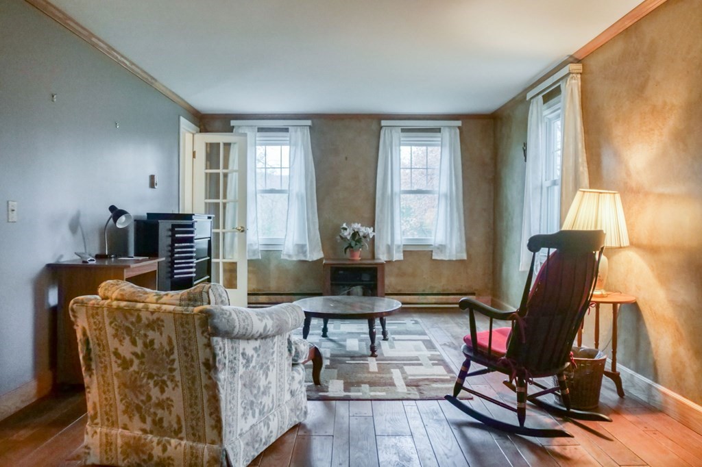 298 Sackett Road Westfield, MA 01085 - Photo 12 of 40 Gallery Image 12