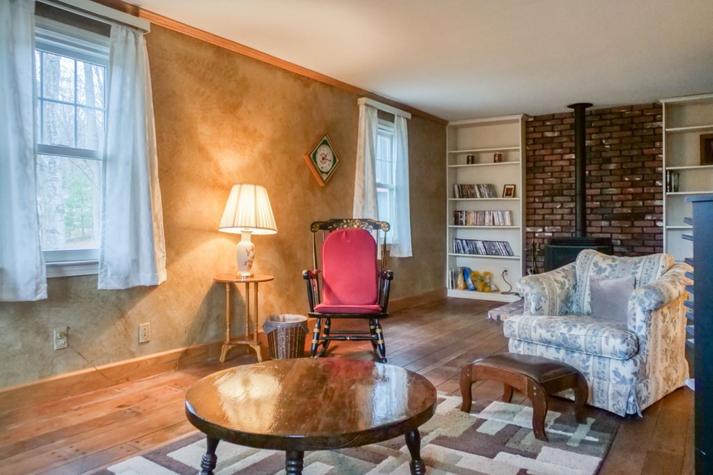 298 Sackett Road Westfield, MA 01085 - Photo 15 of 40 Gallery Image 15