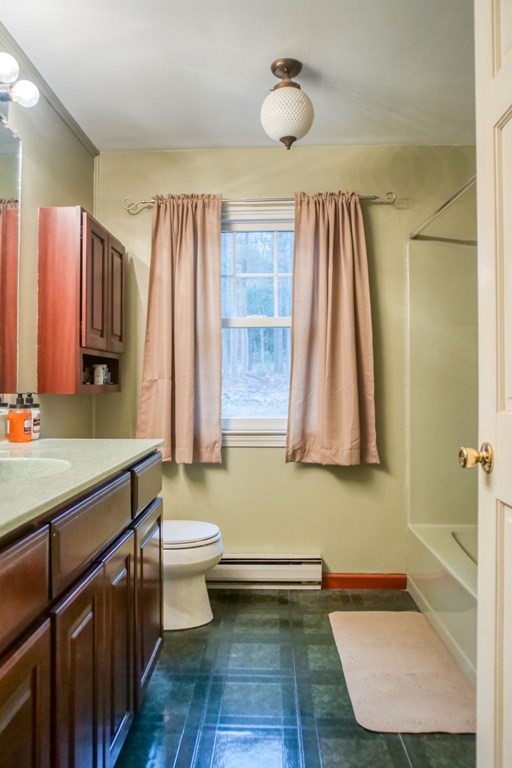 298 Sackett Road Westfield, MA 01085 - Photo 17 of 40 Gallery Image 17
