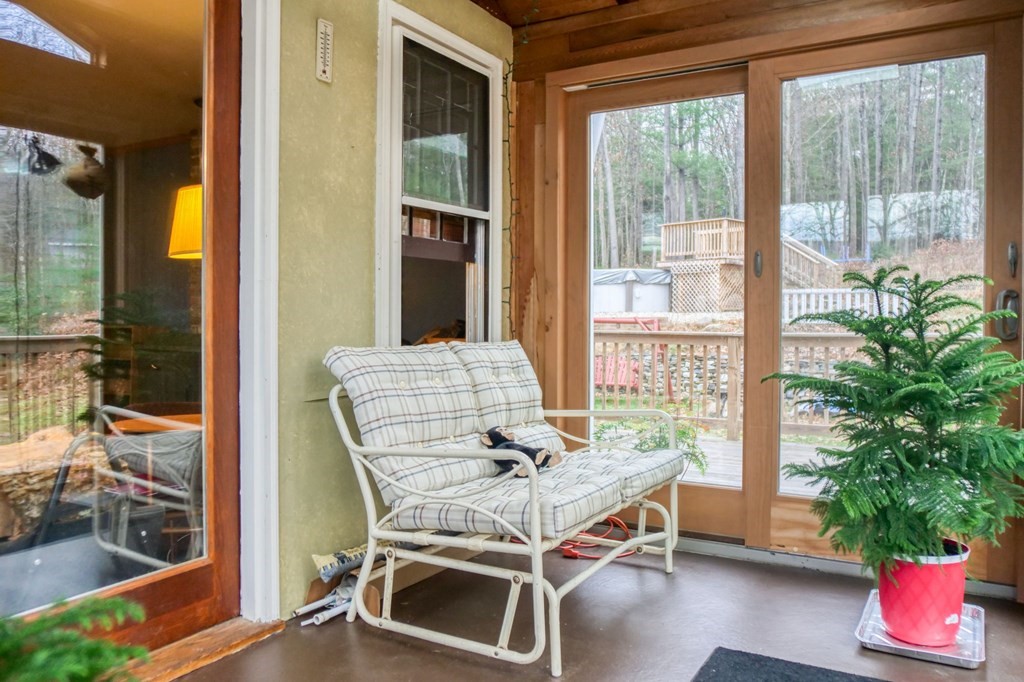 298 Sackett Road Westfield, MA 01085 - Photo 36 of 40 Gallery Image 36