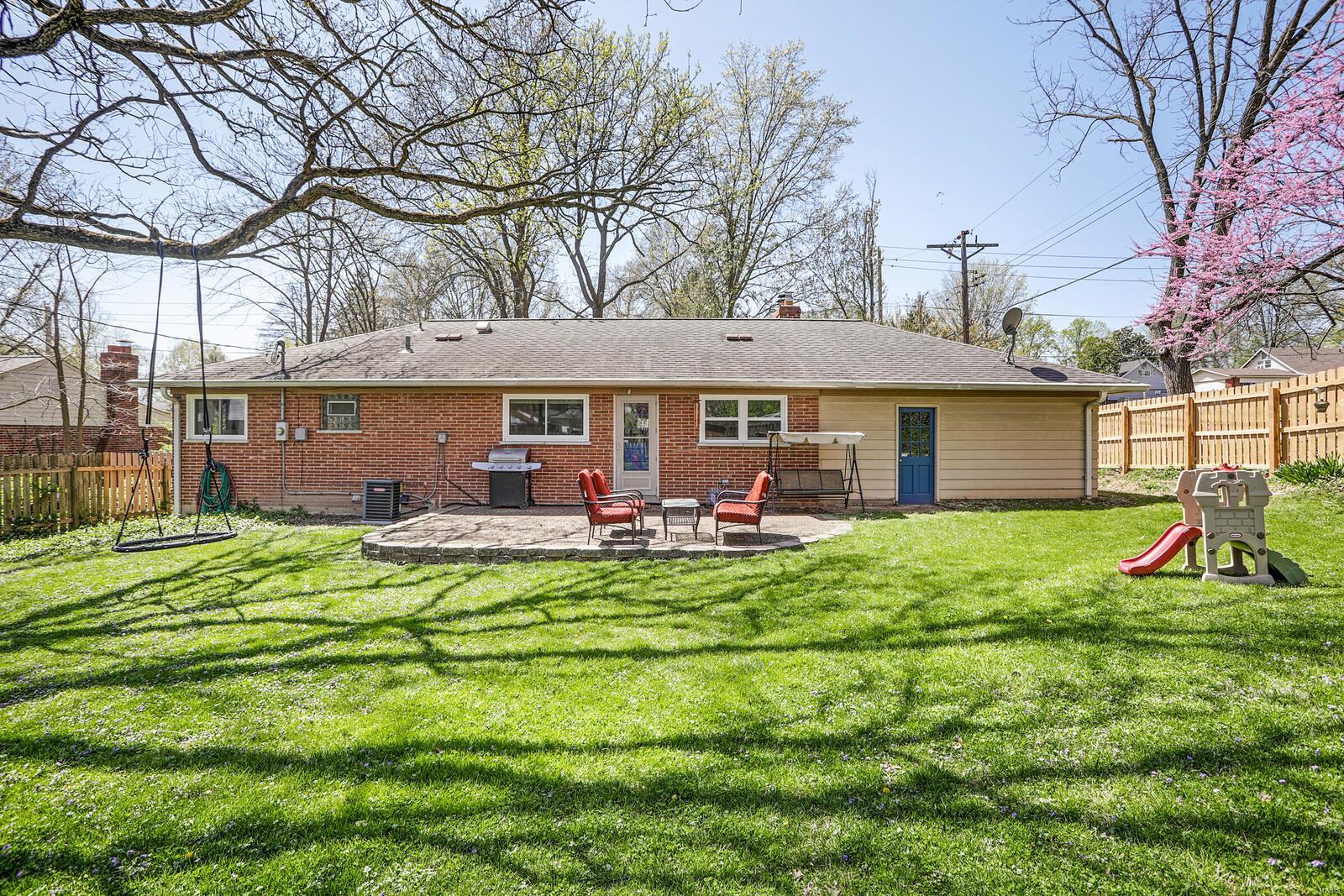 830 Sappington Road St. Louis, MO 63126 - Photo 24 of 26 Gallery Image 24