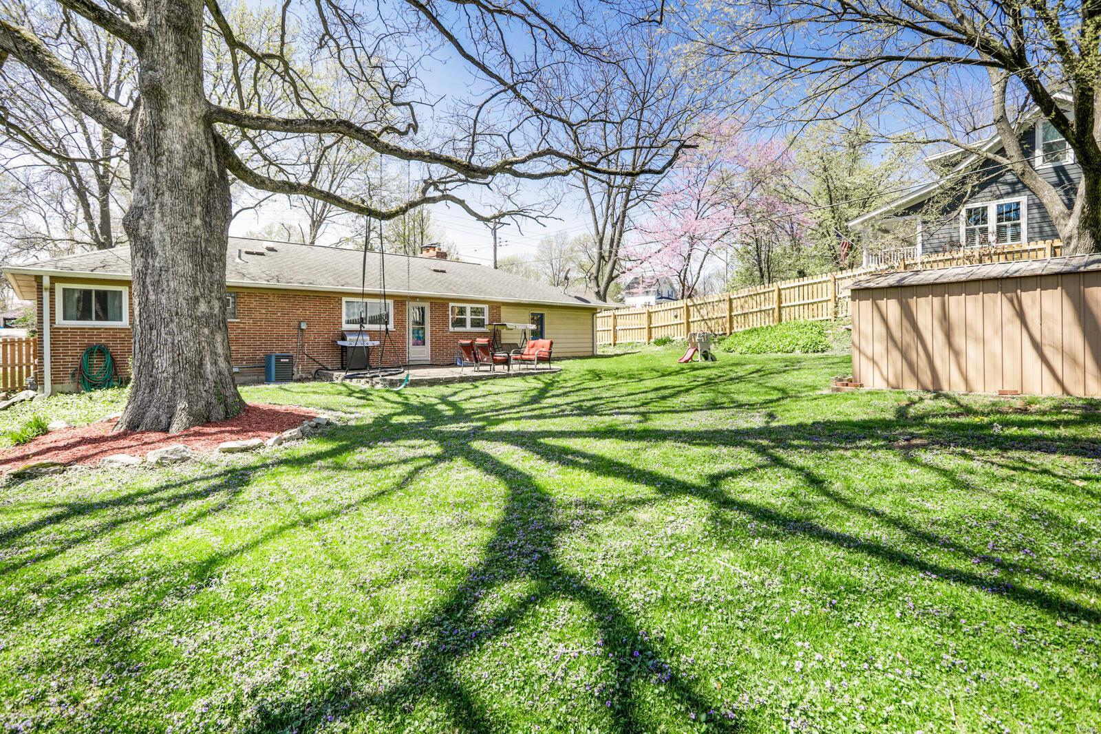 830 Sappington Road St. Louis, MO 63126 - Photo 25 of 26 Gallery Image 25