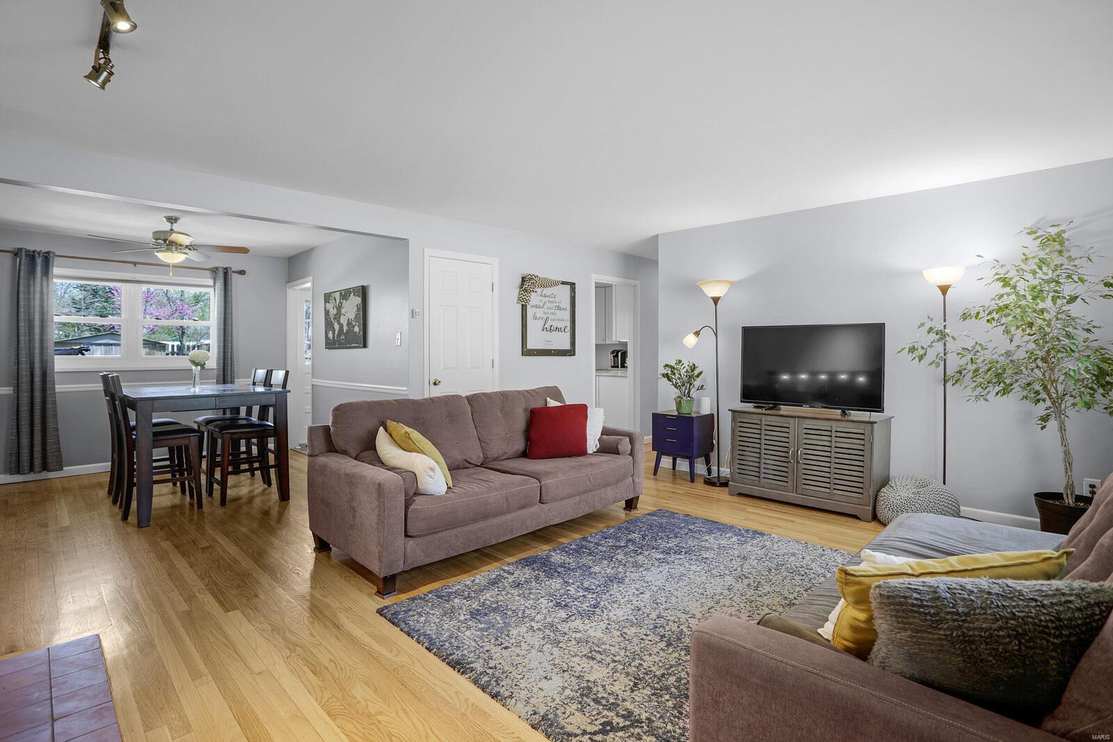 830 Sappington Road St. Louis, MO 63126 - Photo 6 of 26 Gallery Image 6