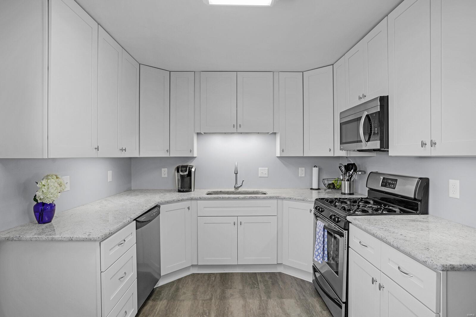830 Sappington Road St. Louis, MO 63126 - Photo 10 of 26 Gallery Image 10