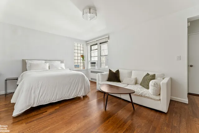 $395,000 | 50-54 East 8th Street, Unit 4L | Greenwich Village
