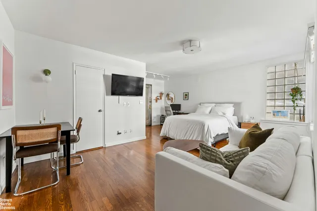 $395,000 | 50-54 East 8th Street, Unit 4L | Greenwich Village