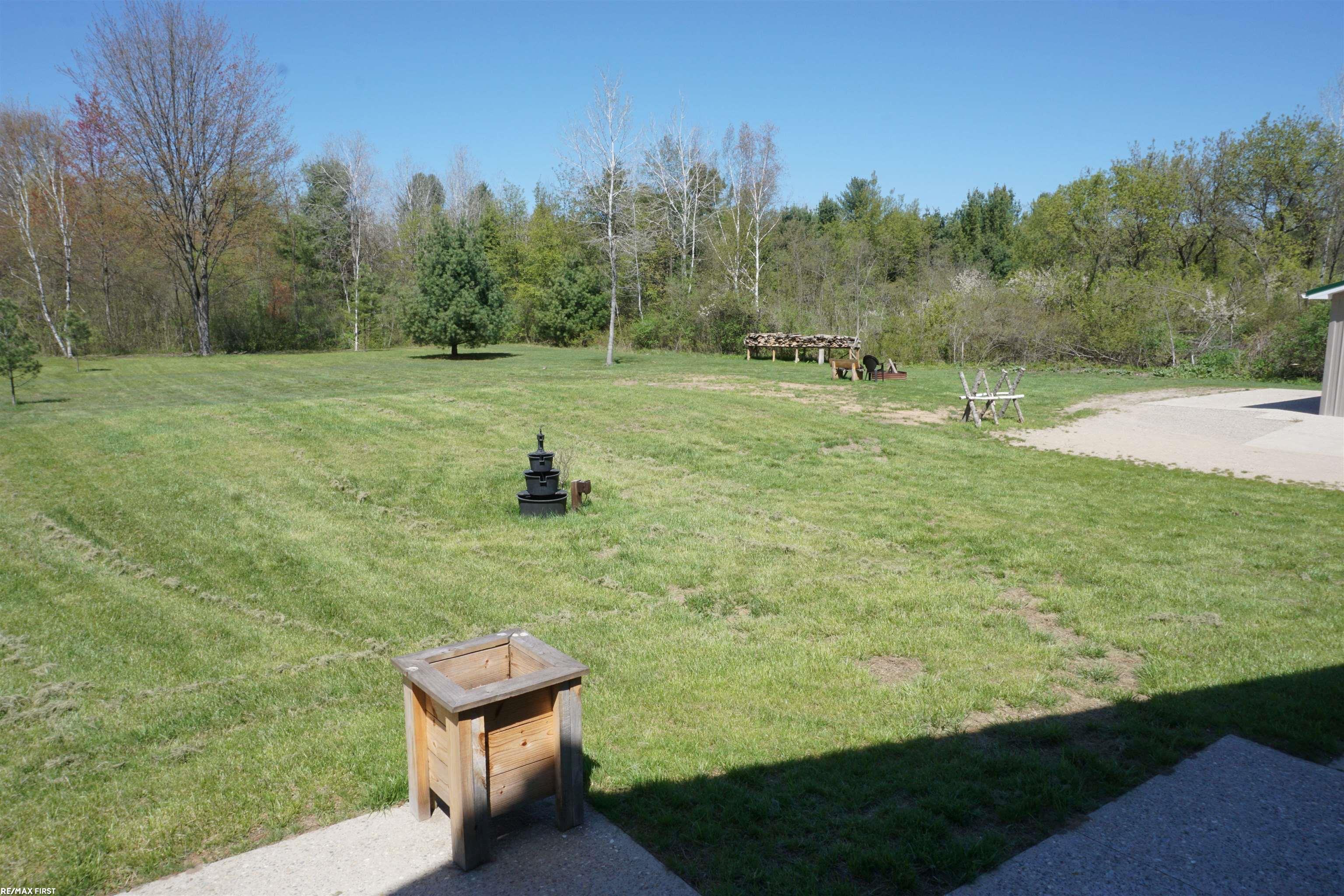 2138 Long Road Beaverton, MI 48612 - Photo 15 of 38